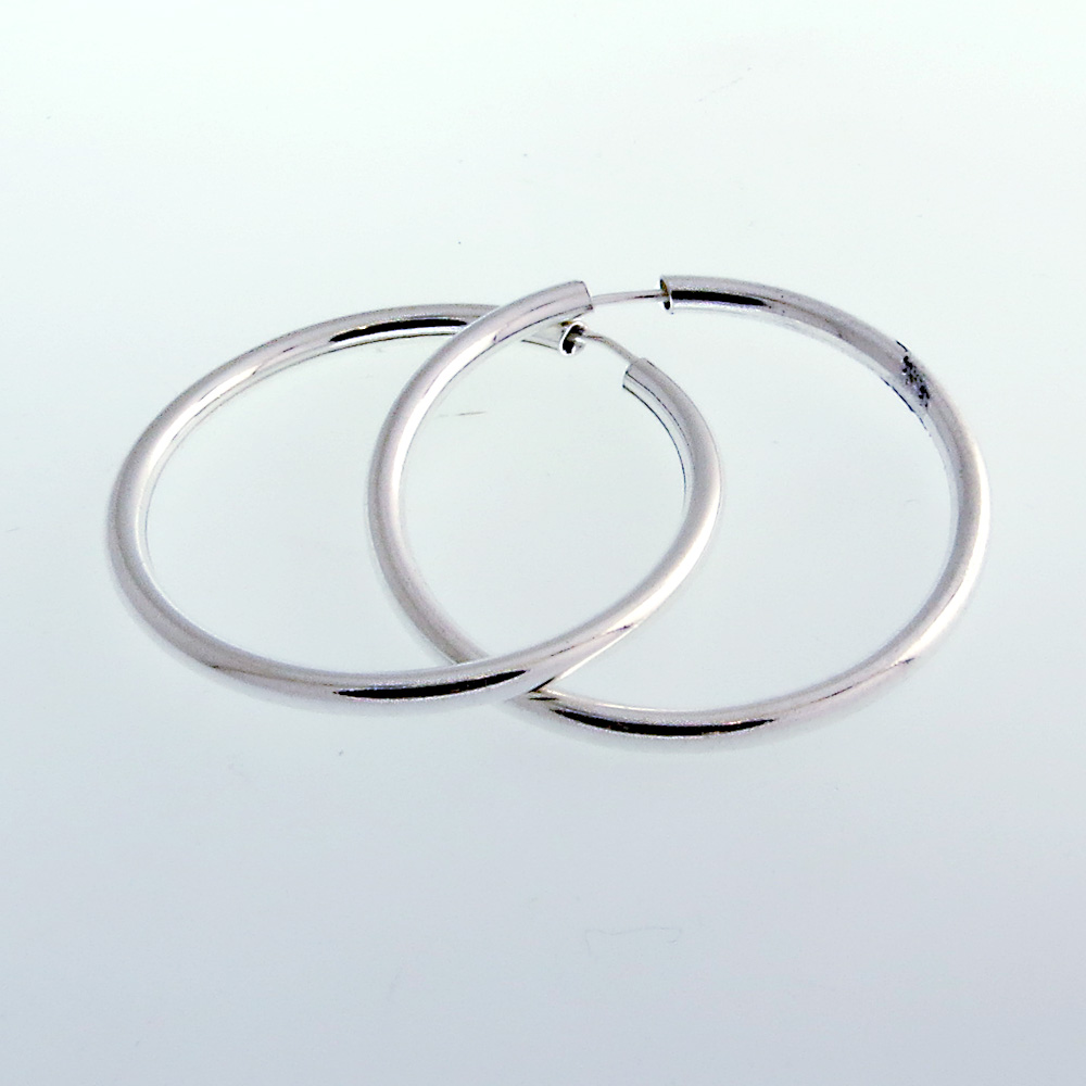Par aros argolla caño cubano 2,3 mm. Diametro: 3,2 cm aprox.