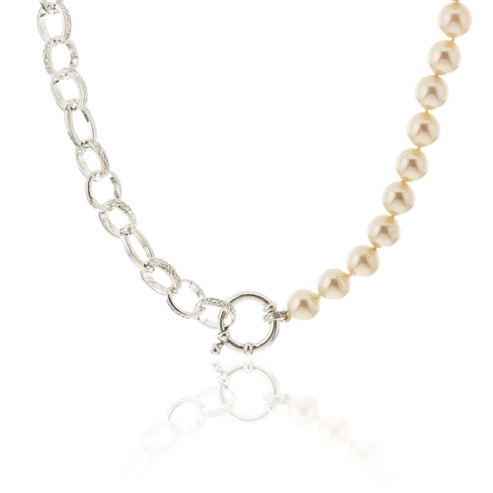 Gargantilla de perlas, y eslabones con flores, cierre marinero . ( precio por 45 cm )
