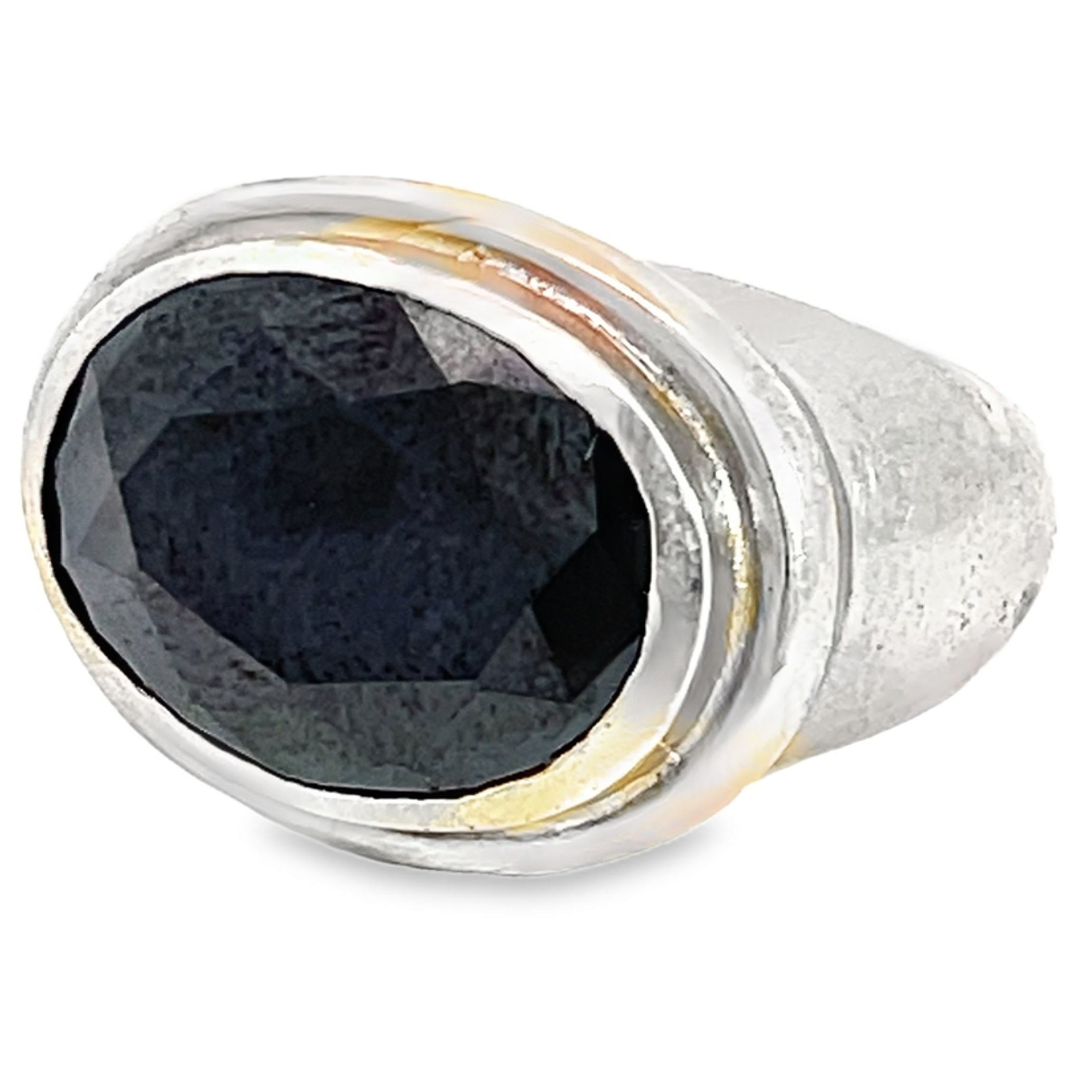 ANILLO PLATABELLA PALOMA OVAL GIGANTE CON COLOR VIOLETA OSCURO