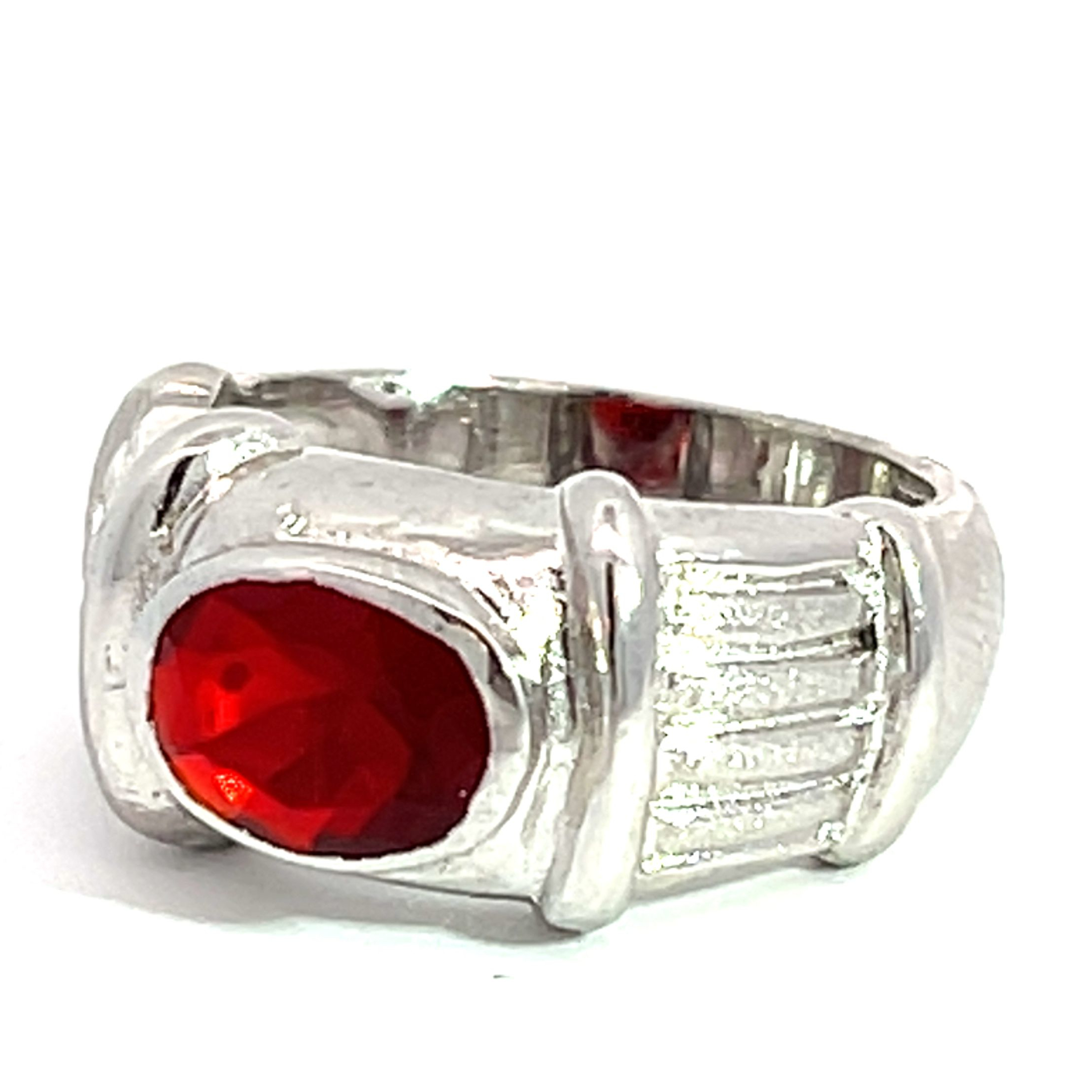 ANILLO BOUCHERON PLATABELLA PIEDRA ROJA