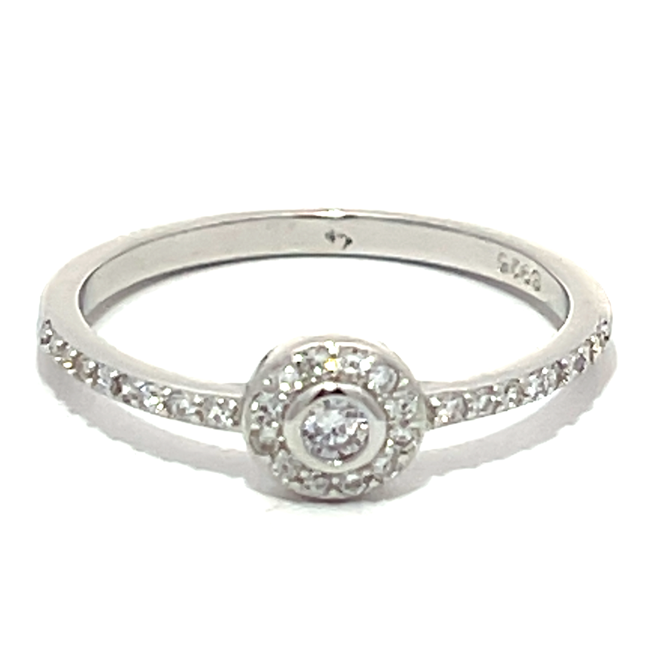 ANILLO SOLITARIO CENTRO REDONDO CON CUBIC PIEDRAS COMPLEMENTARIOS