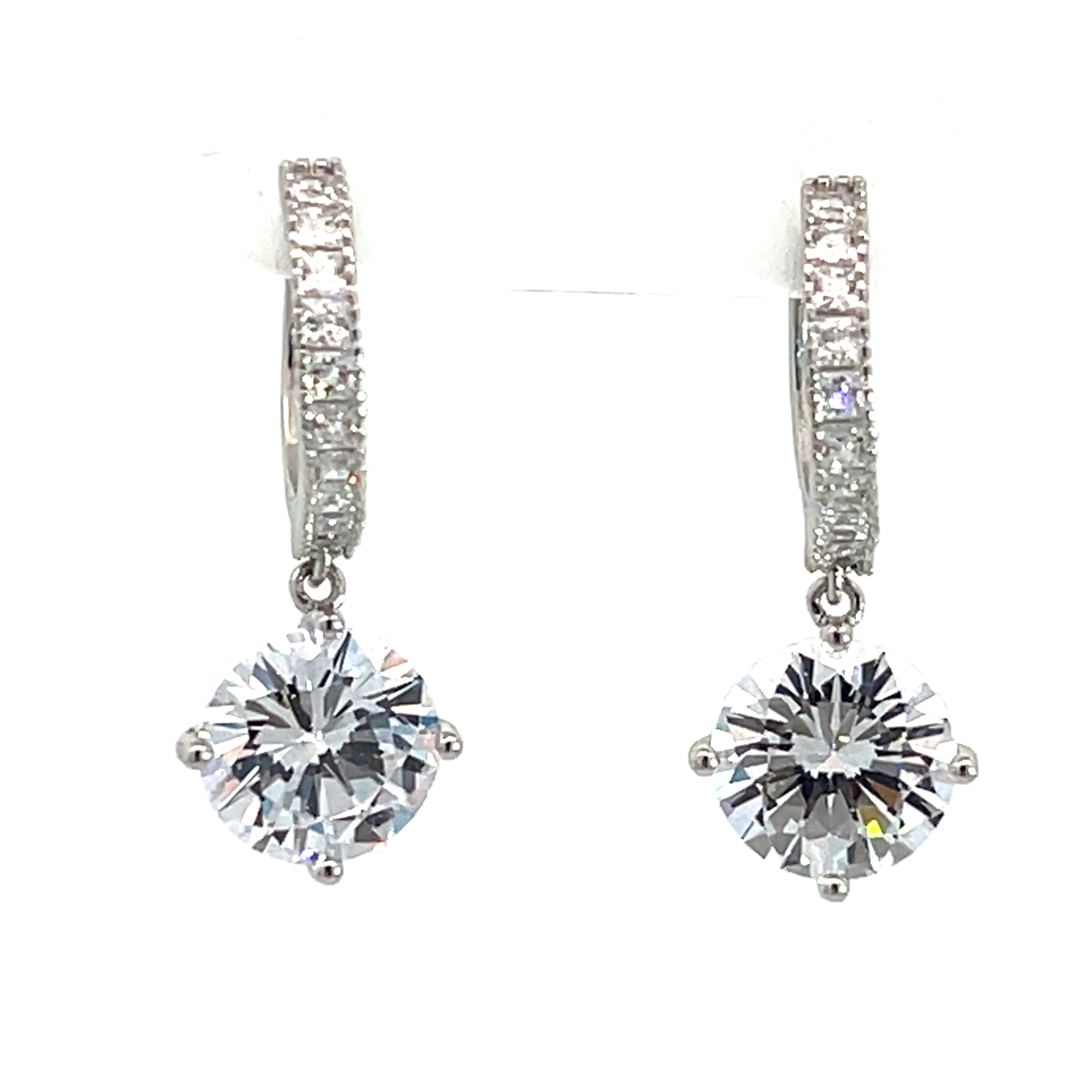 AROS PIEDRA BLANCA GRIFAS COLGANTE PAVE 12MM DIAM.