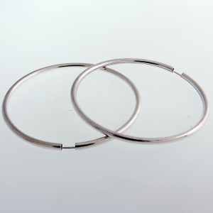 Par aros argolla caño cubano 2,2 mm. Diametro: 5,5 cm aprox