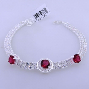 pulsera piedras blancas, con 3 piedras fucsia