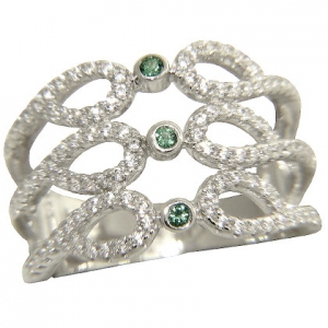 anillo triple con piedras blancas y tres verdes